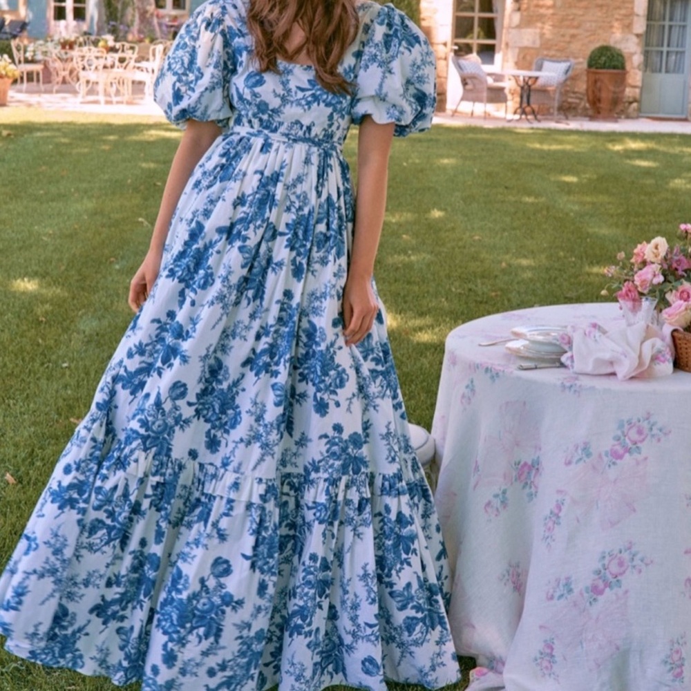 RARE! LoveShackFancy Danbury Blue Floral Puff-Sleeve Maxi Dress - White/Blue.